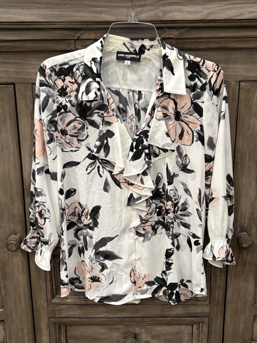 EUC Women’s KARL LAGERFELD Floral Black/White/Pink Pearl Buttons Blouse (Small)
